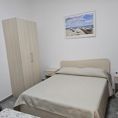 Da Massimo 1 Bed and Breakfast Marina di Schiavonea Buitenkant foto